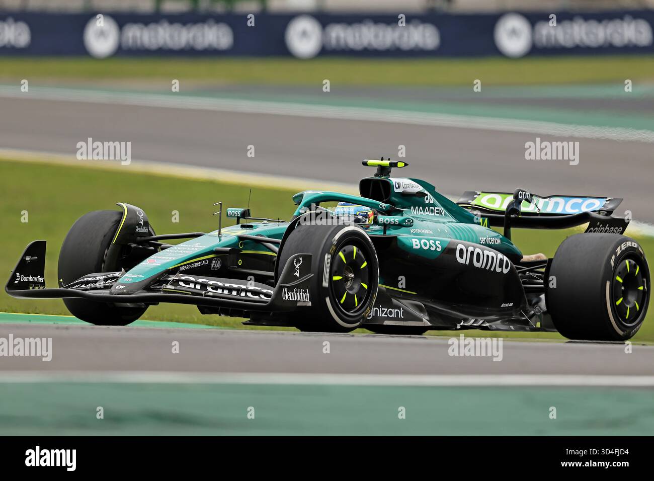 Sao Paulo, Brésil. 9 novembre 2025. Fernando Alonso (ESP) Aston Martin Aramco AMR25 Mercedes lors du Grand Prix F1 du Brésil à Autodromo Jose Carlos Pace le 09 novembre 2025 à Sao Paulo, Brésil. Photo : Heuler Andrey/DiaEsportivo/Alamy Live News crédit : DiaEsportivo/Alamy Live News Banque D'Images
