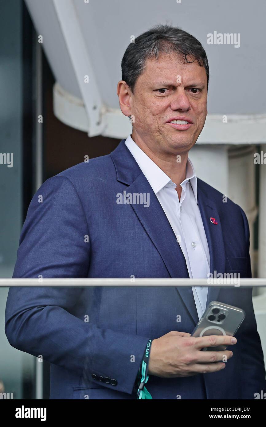Sao Paulo, Brésil. 9 novembre 2025. Tarcisio de Freitas, Gouverneur de São Paulo, est vu lors du Grand Prix F1 du Brésil à l'Autodromo Jose Carlos Pace le 09 novembre 2025 à Sao Paulo, Brésil. Photo : Heuler Andrey/DiaEsportivo/Alamy Live News crédit : DiaEsportivo/Alamy Live News Banque D'Images