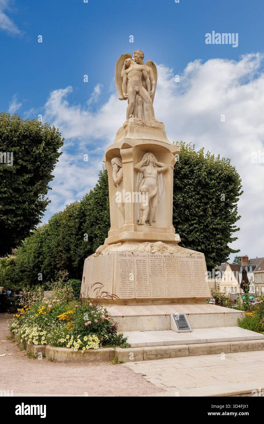 Mémorial de guerre pour les habitants d'Autun, France Banque D'Images