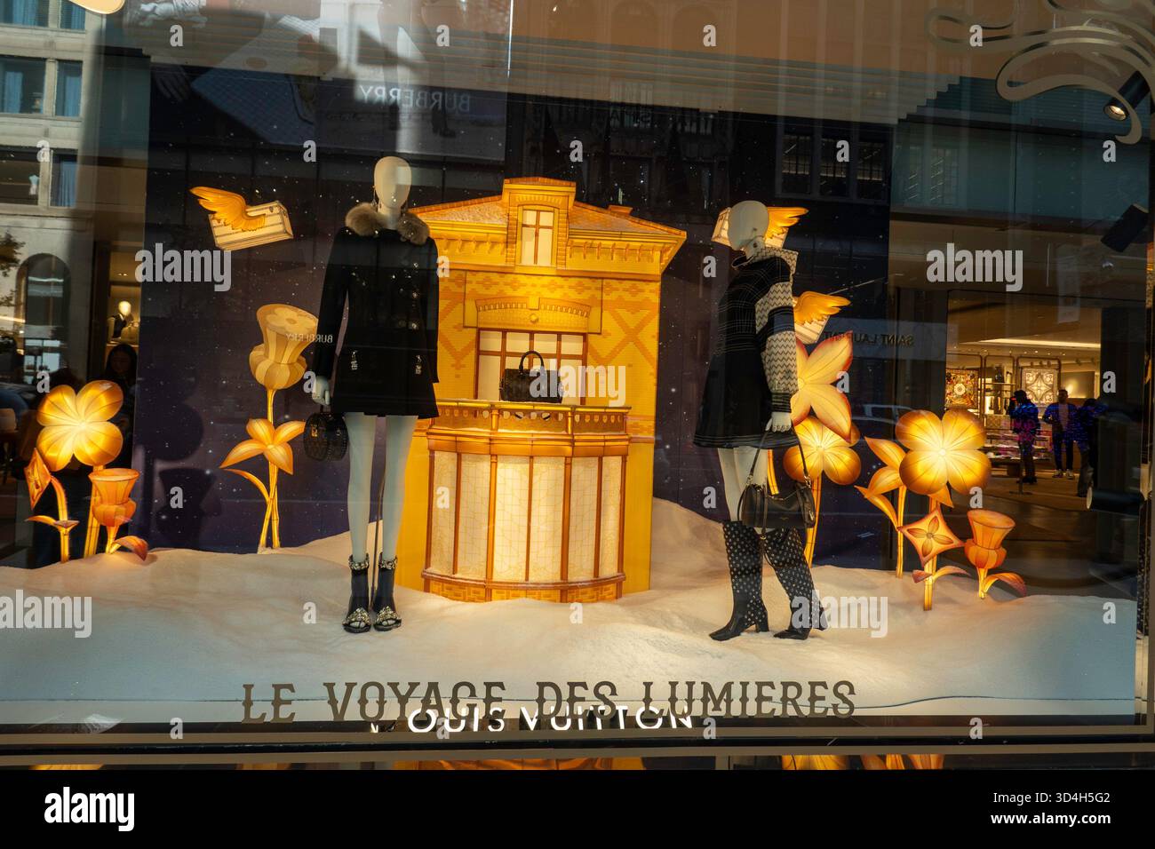 Le magasin temporaire Louis Vuitton a déménagé au 6 E. 57th équipé, 2025, New York City, USA Banque D'Images