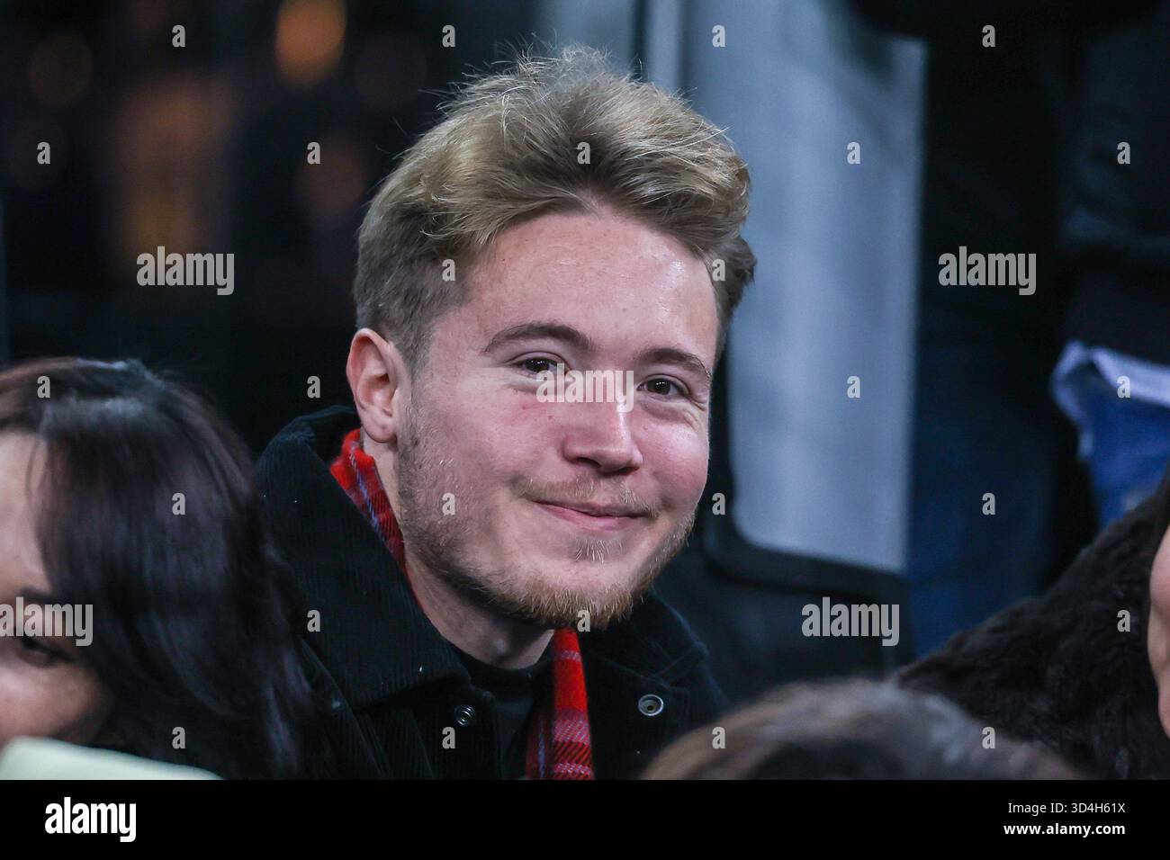 Alfa Andrea de Filippi assiste à un match de football de Serie A 2025/26 entre le FC Internazionale et le SS Lazio au stade San Siro de Milan crédit : Gonzales photo/Alamy Live News Banque D'Images