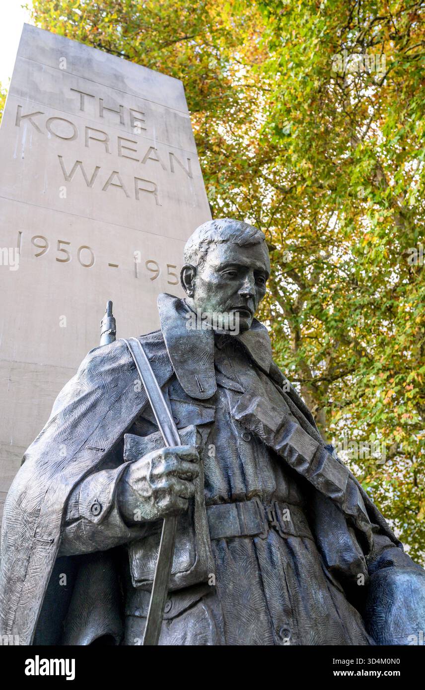 Londres, Royaume-Uni. Mémorial de la guerre de Corée (2014, Philip Jackson) dans les jardins Victoria Embankment Banque D'Images