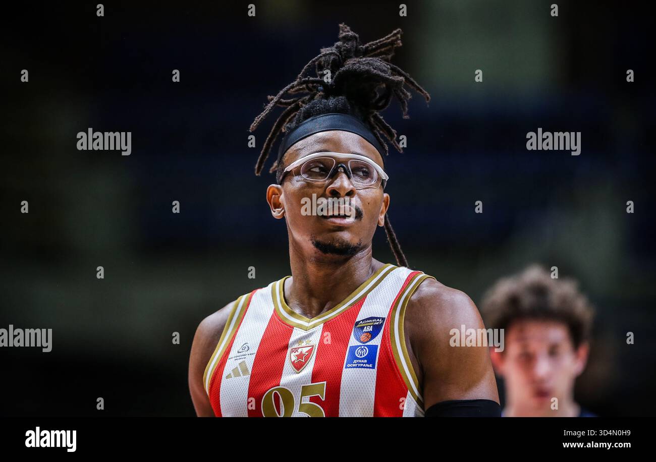 Belgrade, Serbie. 8 novembre 2025. Le joueur de Crvena Zvezda Chima Moneke pendant le match en ABA League entre Crvena Zvezda - Buducnost. Banque D'Images