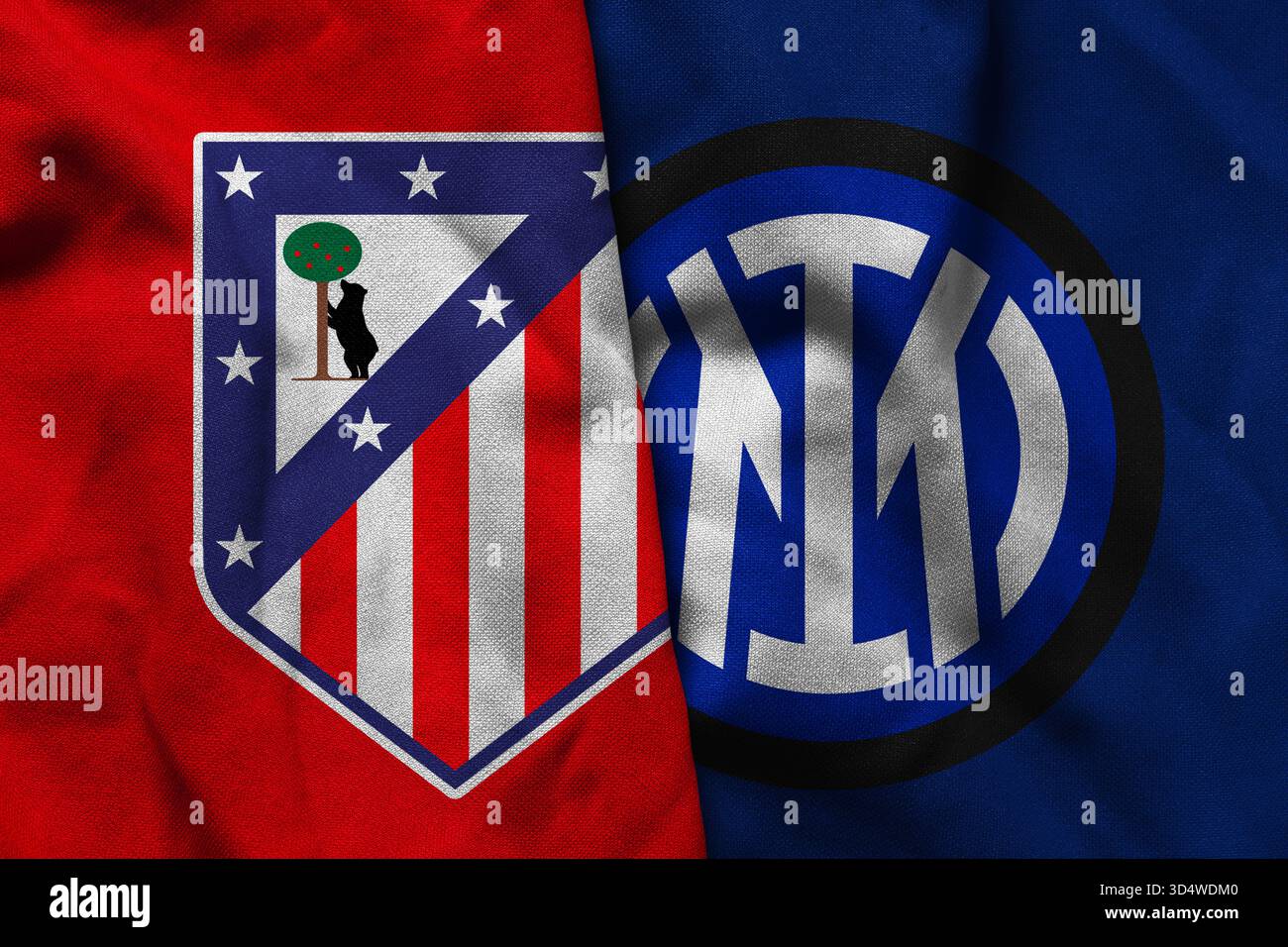 Pringsewu, Lampung ; 12 novembre 2025 ; la texture originale du tissu ondulé du logo du club de football de l'Atletico Madrid contre l'Inter Milan dans l'UEFA Cham Banque D'Images