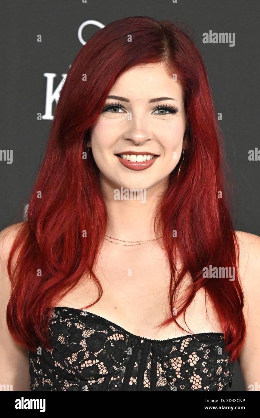 Carly Knight BEI der Premiere des Netflix-films Jay Kelly im Egyptian Theatre. Los Angeles, 11.11.2025 *** Carly Knight à la première du film Netflix Jay Kelly au théâtre égyptien de Los Angeles, 11 11 2025 Foto:xD.xStarbuckx/xFuturexImagex jay 5114 Banque D'Images