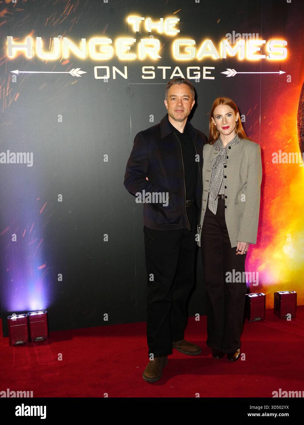 Hadley Fraser (à gauche) et Rosalie Craig assistent à la première mondiale des Hunger Games on Stage au Troubadour Canary Wharf Theatre à Londres. Date de la photo : mercredi 12 novembre 2025. Banque D'Images