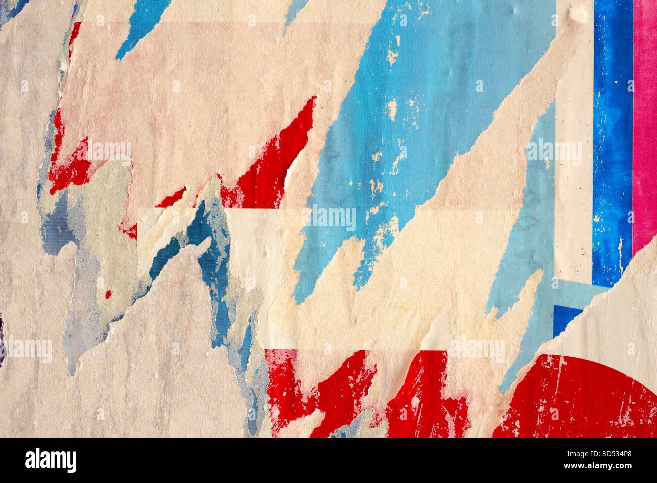 Vieilles affiches grunge déchirées colorées vierges arrière-plans papier froissé plissé fond placard de surface vide d'espace pour le texte Banque D'Images