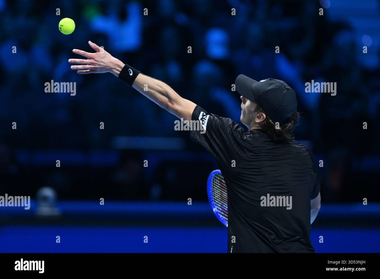 Alex de Minaur (AUS) lors du match simple entre Taylor Fritz (USA) et Alex de Minaur (AUS) lors de la cinquième journée de la finale Nitto ATP 2025 à Inalpi Arena le 13 novembre 2025 à Turin, Italie Banque D'Images