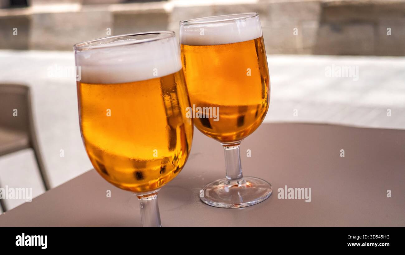 Verre à bière au public Bar, Espagne, Europe Banque D'Images