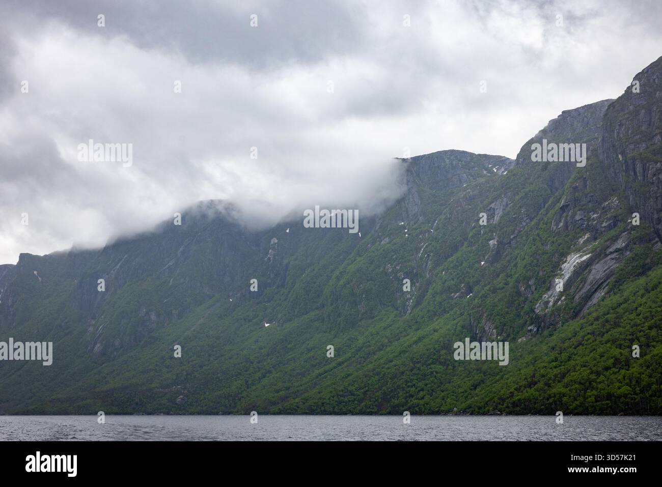 Western Brook Pond Misty Valley Banque D'Images