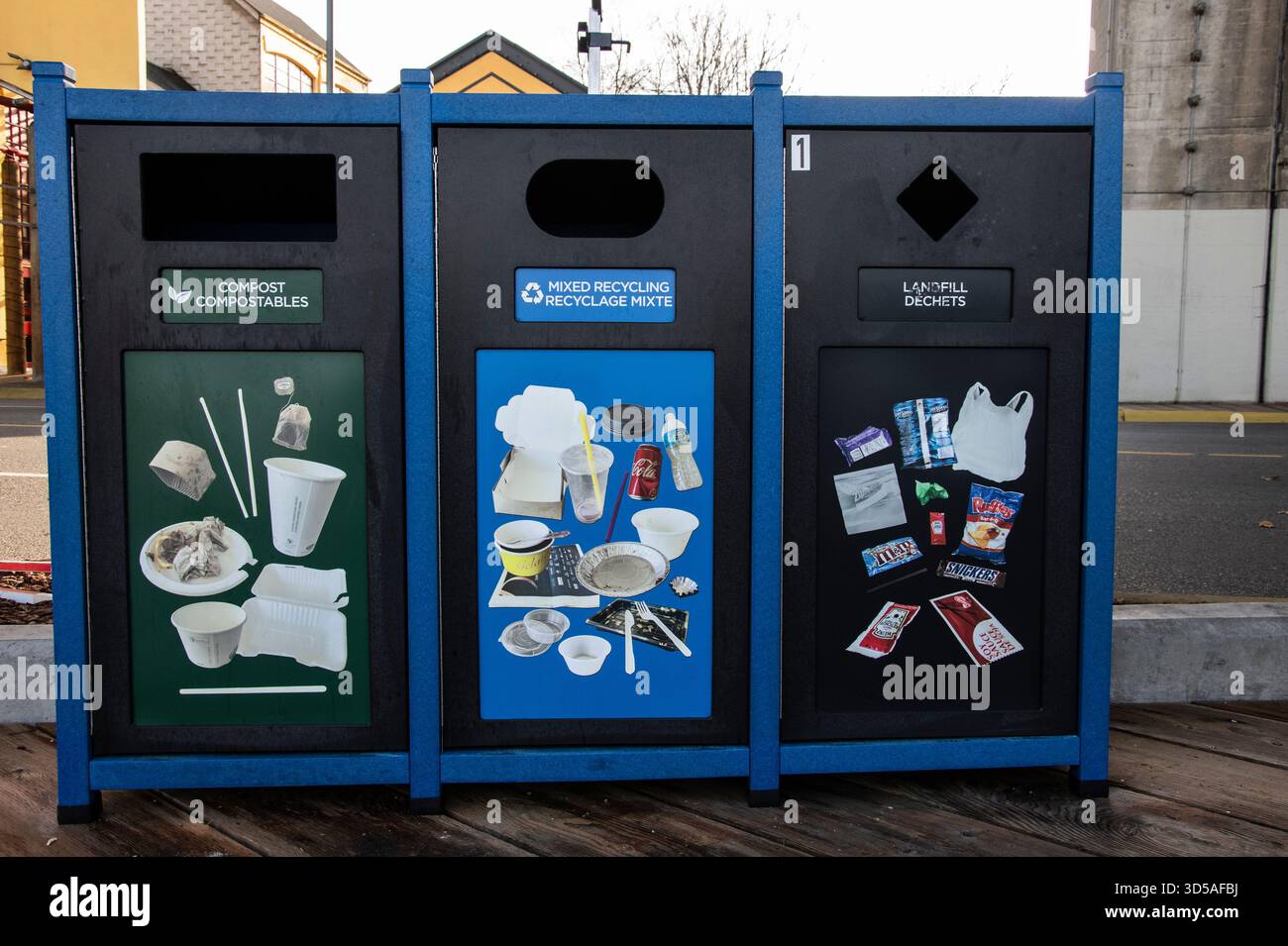 Compost, recyclage et poubelle à Granville Island à Vancouver, Colombie-Britannique, Canada Banque D'Images