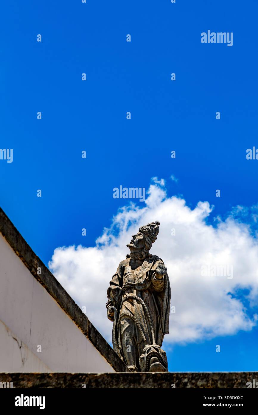 Sculpture de l'un des prophètes bibliques réalisée par Aleijadinho dans la ville de Congonhas et l'un des meilleurs symboles de l'art baroque au Brésil. Banque D'Images