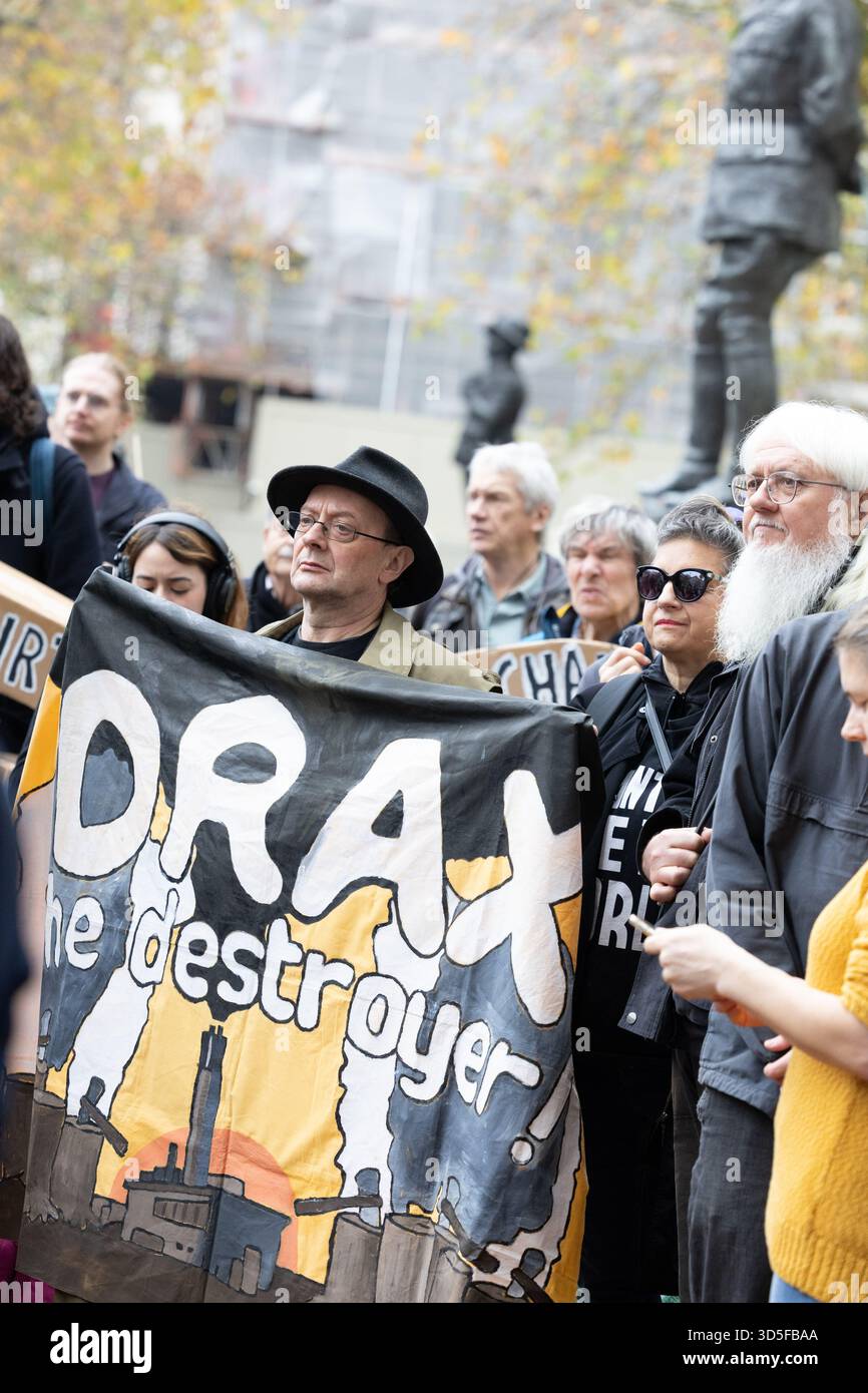 Manifestation de la Journée internationale de la justice climatique, Downing Street, Londres, Royaume-Uni Banque D'Images