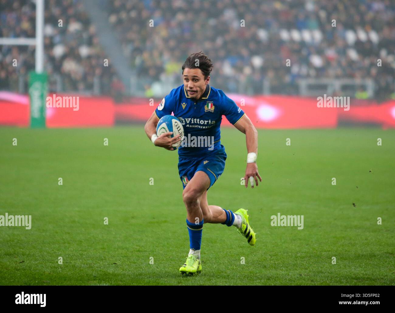 Turin, Italie. 15 novembre 2025. Ange CAPUOZZO de l'Italie lors du match de rugby Autumn Nations Series 2025 entre l'Italie et l'Afrique du Sud au stade Allianz le 15 novembre 2025 à Turin, Italie. Crédit : Nderim Kaceli/Alamy Live News Banque D'Images