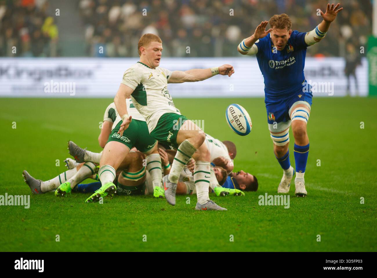 Turin, Italie. 15 novembre 2025. Morne van den Berg de l'Afrique du Sud lors du match de rugby Autumn Nations Series 2025 opposant l'Italie et l'Afrique du Sud au stade Allianz le 15 novembre 2025 à Turin, Italie. Crédit : Nderim Kaceli/Alamy Live News Banque D'Images