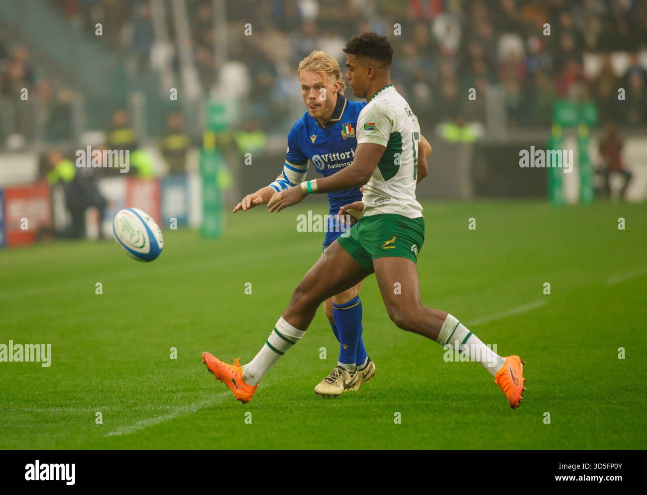 Turin, Italie. 15 novembre 2025. Wilco Louw de l'Afrique du Sud lors du match de rugby Autumn Nations Series 2025 opposant l'Italie et l'Afrique du Sud au stade Allianz le 15 novembre 2025 à Turin, Italie. Crédit : Nderim Kaceli/Alamy Live News Banque D'Images