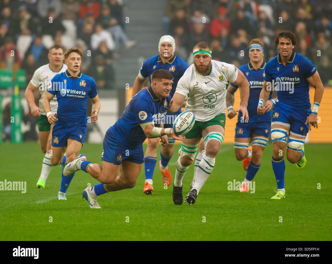 Turin, Italie. 15 novembre 2025. Tommaso di BARTOLOMEO d'Italie- lors du match de rugby Autumn Nations Series 2025 entre l'Italie et l'Afrique du Sud au stade Allianz le 15 novembre 2025 à Turin, Italie. Crédit : Nderim Kaceli/Alamy Live News Banque D'Images
