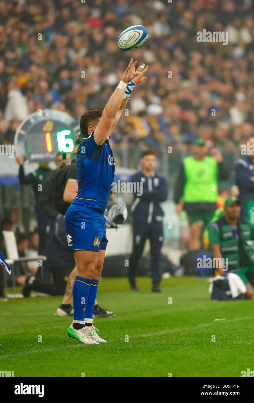 Turin, Italie. 15 novembre 2025. Giacomo NICOTERA, Italien, lors du match de rugby Autumn Nations Series 2025 opposant l'Italie et l'Afrique du Sud au stade Allianz le 15 novembre 2025 à Turin, Italie. Crédit : Nderim Kaceli/Alamy Live News Banque D'Images
