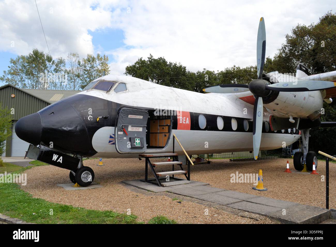 Le dernier avion de ligne Handley page Series 100 à turbopropulseurs survivant exposé au Museum of Berkshire Aviation, Woodley, Royaume-Uni Banque D'Images