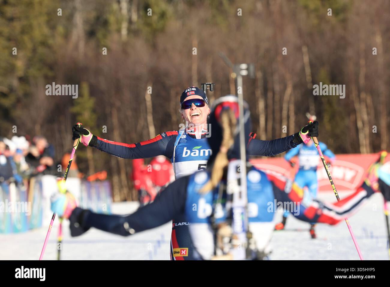Geilo 20251116. Ragnhild Femsteinevik au départ de masse lors de l'ouverture de la saison pour les biathlètes à Geilo. Photo : Geir Olsen / NTB ce texte est traduit automatiquement Banque D'Images