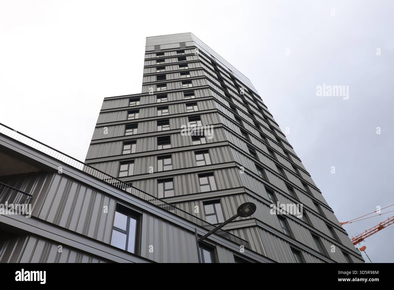 La Tour Elithis, bâtiment à énergie positive, vue extérieure, ville de Saint-Étienne, département de la Loire, France Banque D'Images