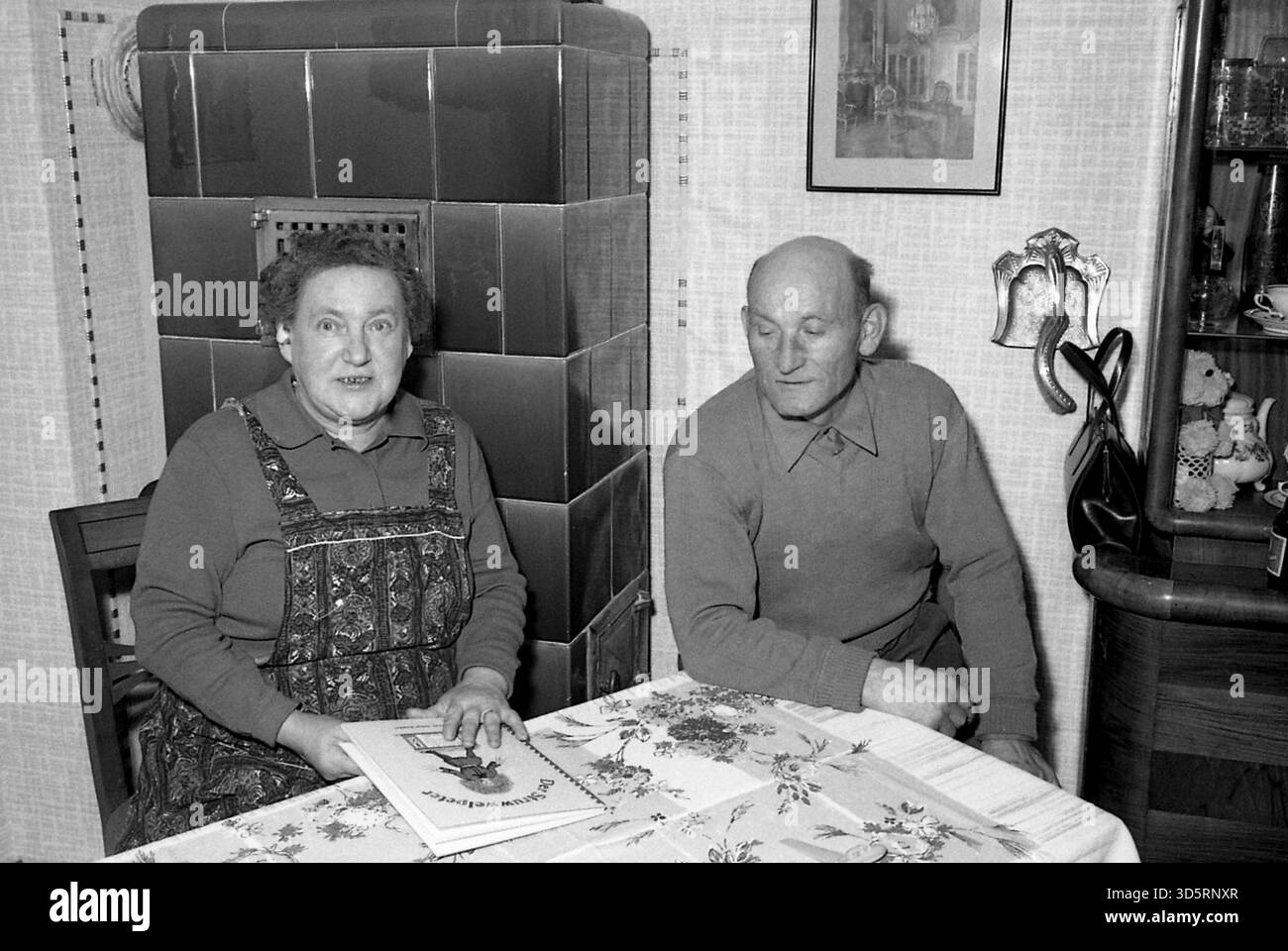 Nommée tante à Berlin-est pour des visites à des parents avec un laissez-passer 1968 [traduction automatique] Banque D'Images