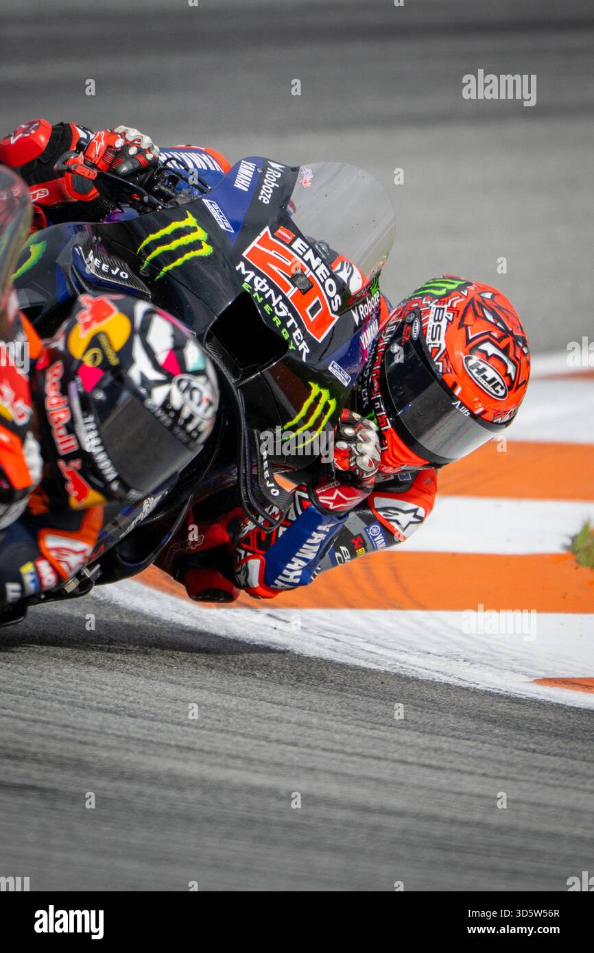 Fabio Quartararo, de France, pilotant le Monster Energy Yamaha MotoGP (20) vu en action lors du Grand Prix Motul de la Communauté valencienne sur novem Banque D'Images
