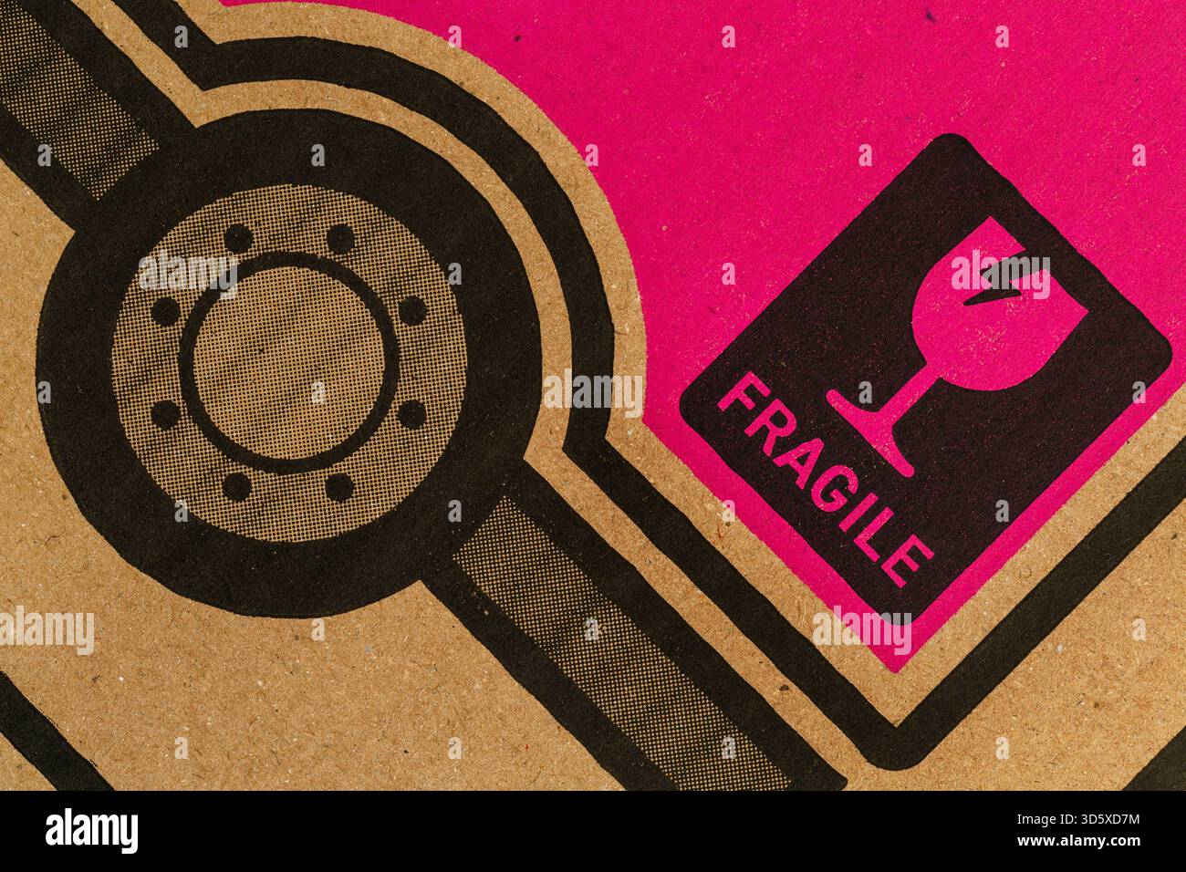 Détail de symbole fragile sur la boîte en carton pour les boîtes de déménagement de maison mobile Banque D'Images