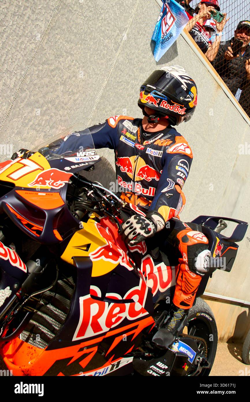 Pedro Acosta (KTM) en action lors du Grand Prix Motul de la Communauté valencienne sur le circuit Ricardo Tormo. Banque D'Images