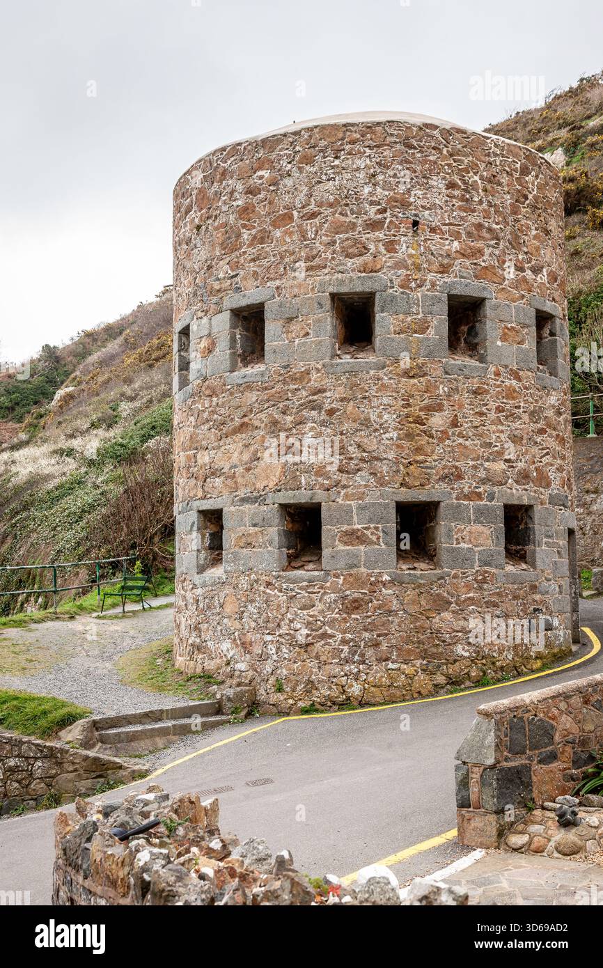 Tour pré-Martello Loophole, petit Bot Bay, Bailliage de Guernesey Banque D'Images