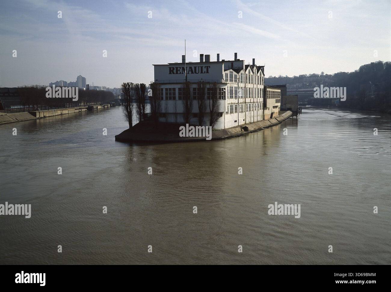Cuchi White (1930-2013) série Navirland : l'usine Renault de Boulogne-Billancourt, France, années 1980-1990 Banque D'Images