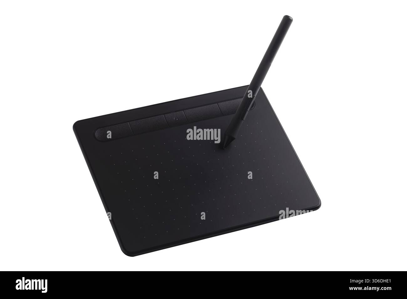 Tablette graphique numérique noire et stylet isolé sur fond blanc, idéal pour la conception créative, l'illustration et les projets d'art numérique. Banque D'Images