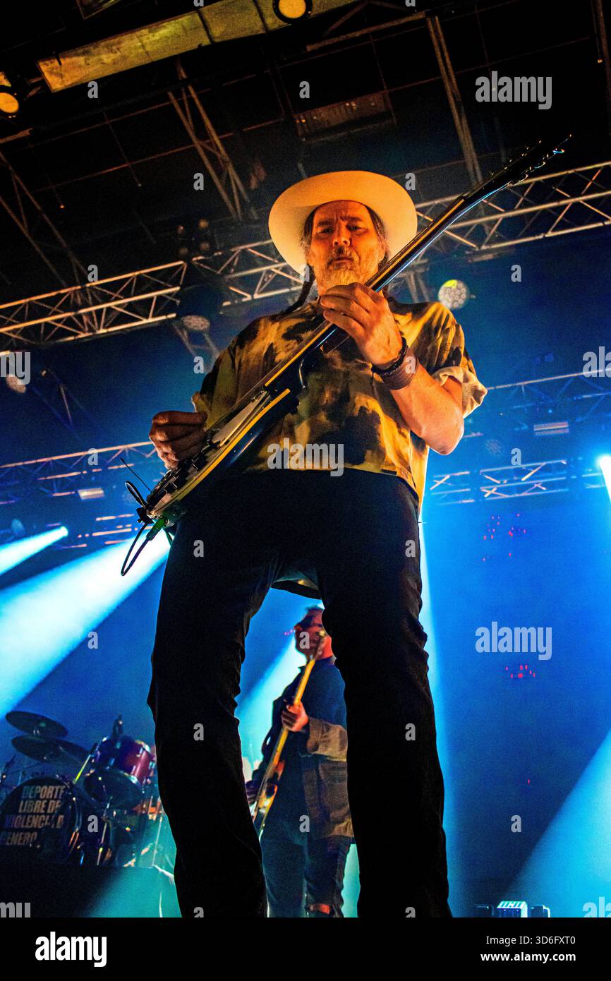 Pablo Guerra. Spectacle vivant Caballeros de la Quema. Le groupe de rock argentin se produit au stade Obras à Buenos Aires, en Argentine (22 juin 2024). Banque D'Images