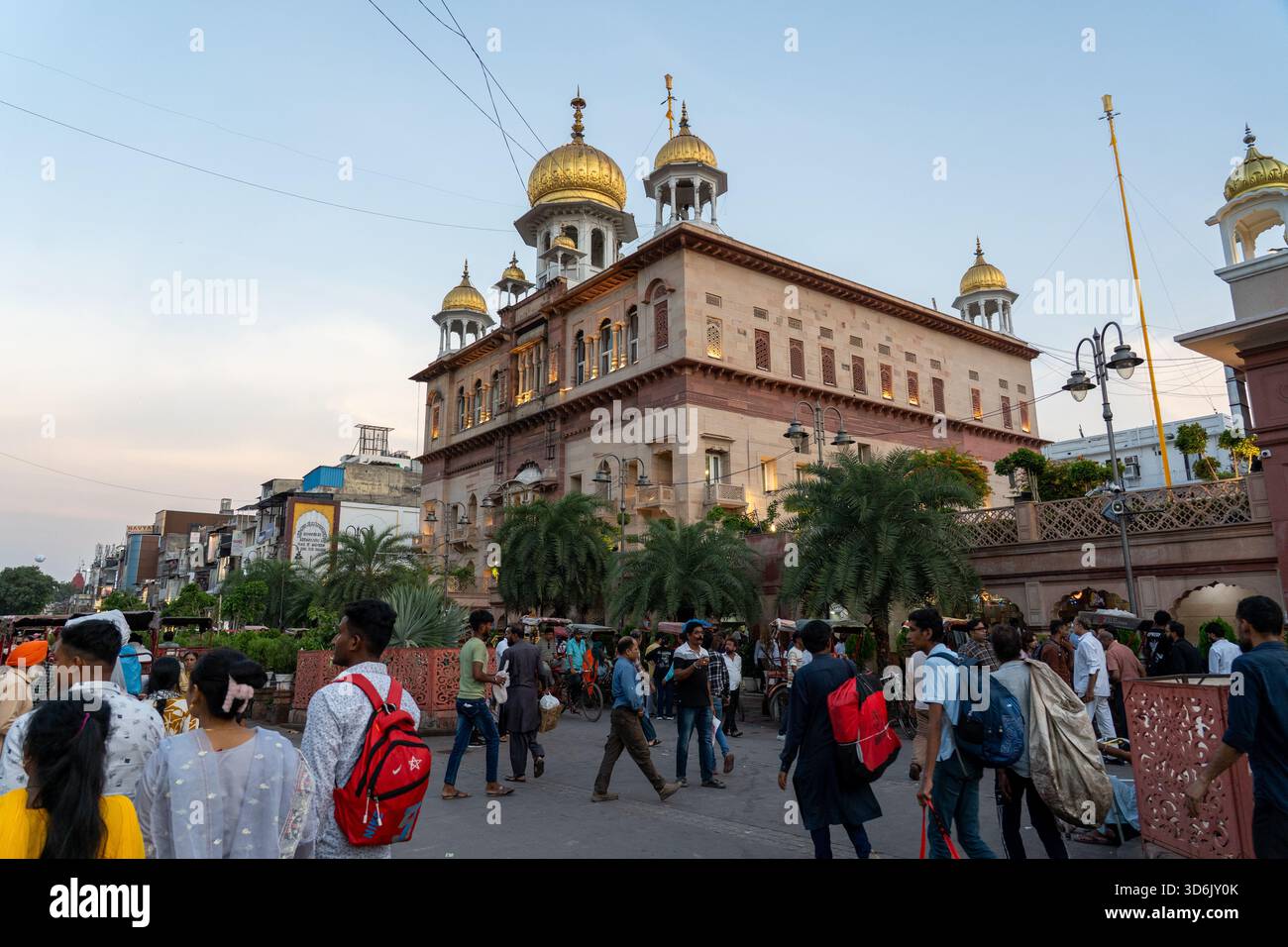 Temple sikh Gurudwara Sisganj Sahib dans le vieux Delhi Banque D'Images