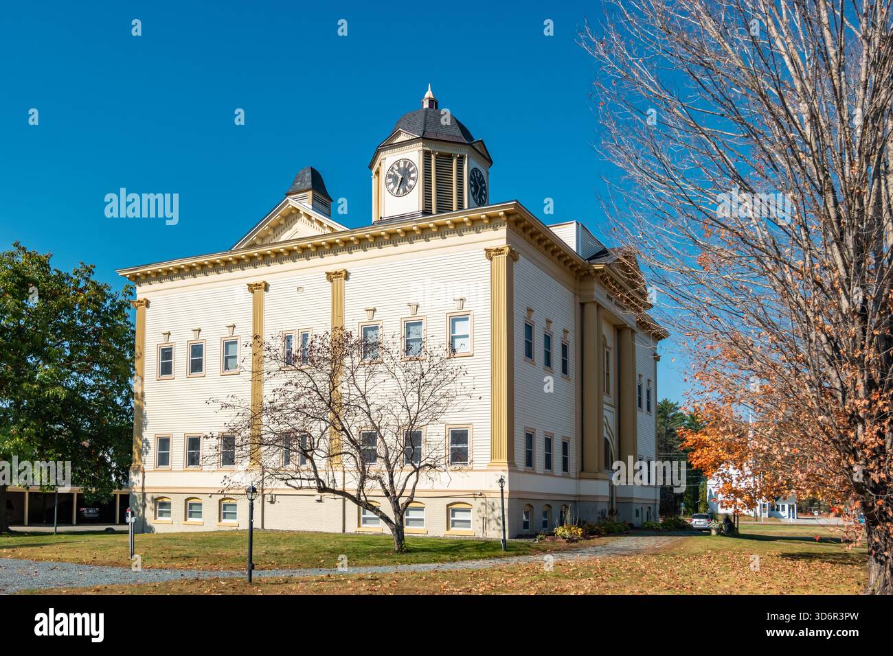 Le bâtiment historique de la Dow Academy à Franconia, New Hampshire, États-Unis. Banque D'Images