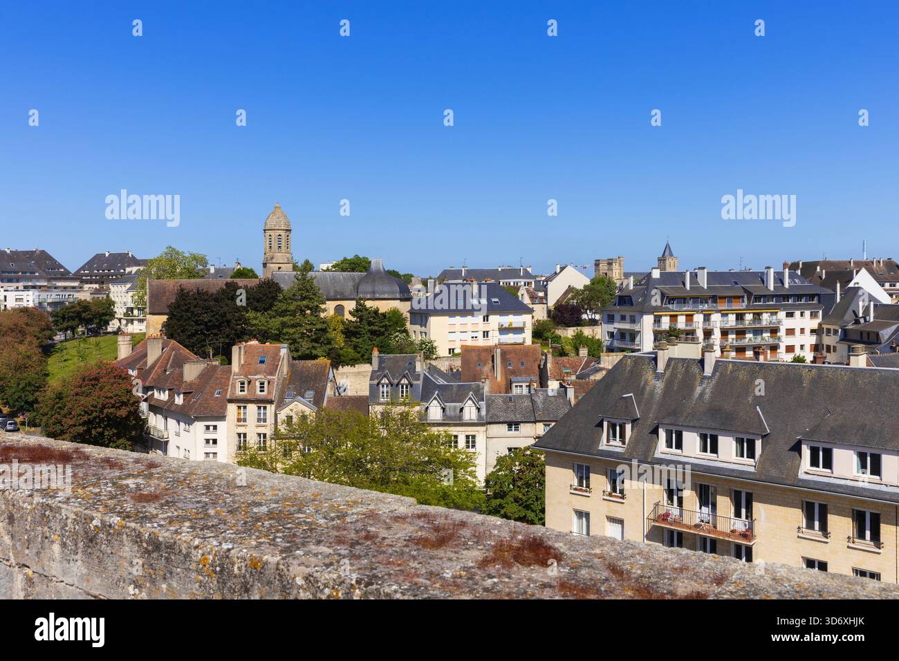 Une vue panoramique sur l'ancienne chapelle du Saint-Sépulcre à Caen (Calvados), France Banque D'Images