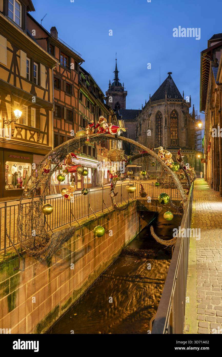 Décorations de Noël dans la vieille ville, Colmar, Haut-Rhin, Grand est, France Banque D'Images