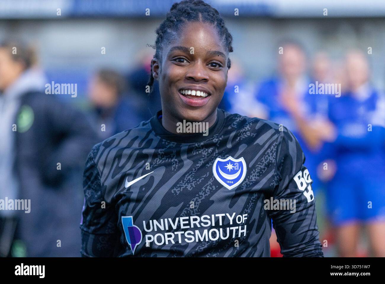 Westleigh Park, Havant, Hants, Royaume-Uni. 23 novembre 2025. Comfort Erhabor (56 Portsmouth FC) lors du match de la Subway League Cup entre Portsmouth FC Women et West Ham United Women, à Westleigh Park, Havant, Angleterre. (Neil Holmes/SPP) crédit : SPP Sport Press photo. /Alamy Live News Banque D'Images