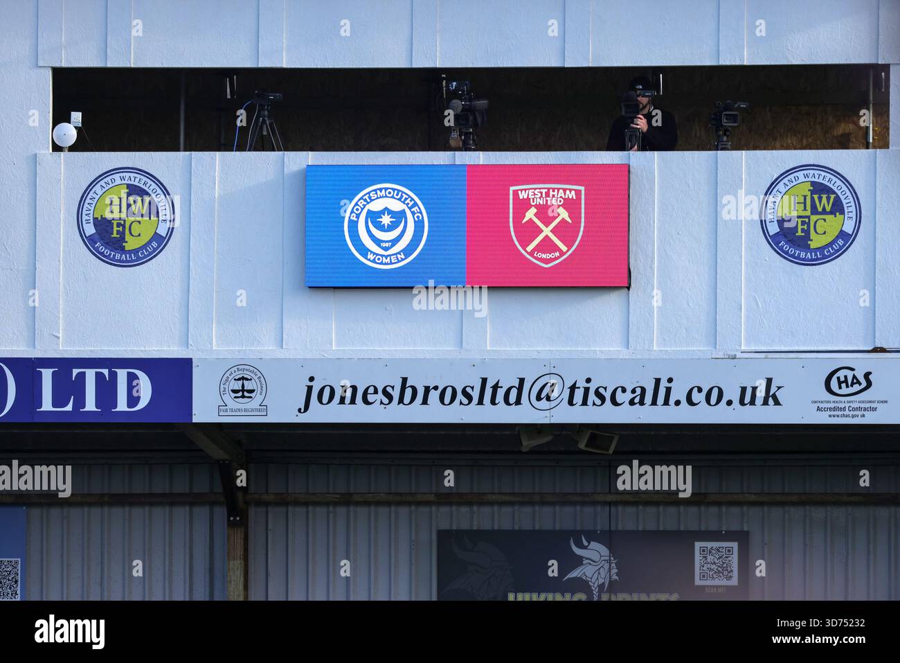 Westleigh Park, Havant, Hants, Royaume-Uni. 23 novembre 2025. Westleigh Park lors du match de la Subway League Cup entre Portsmouth FC Women et West Ham United Women, à Westleigh Park, Havant, Angleterre. (Neil Holmes/SPP) crédit : SPP Sport Press photo. /Alamy Live News Banque D'Images
