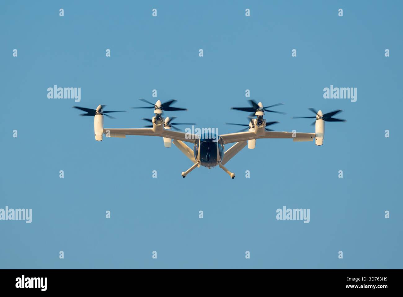 Joby Aviation Urban Air Mobility avion électrique de passagers en vol, Dubai Airshow, eau Banque D'Images