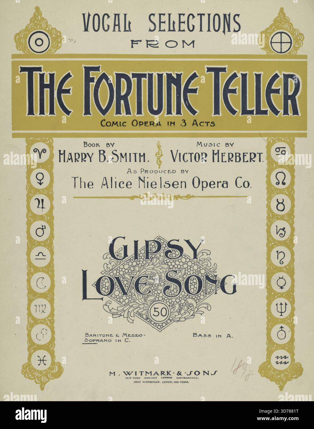 Gypsy Love Song, 1898. De plus, endormir sur mon petit amoureux gitan. Première ligne du refrain les oiseaux de la forêt vous appellent. Publié à New York et Chicago par M. Witmark & sons. L'œuvre comprend des thèmes de la culture gitane, berceuses, chansons d'amour et relations homme-femme., 1 partition (8 pages) ; 35 cm Banque D'Images