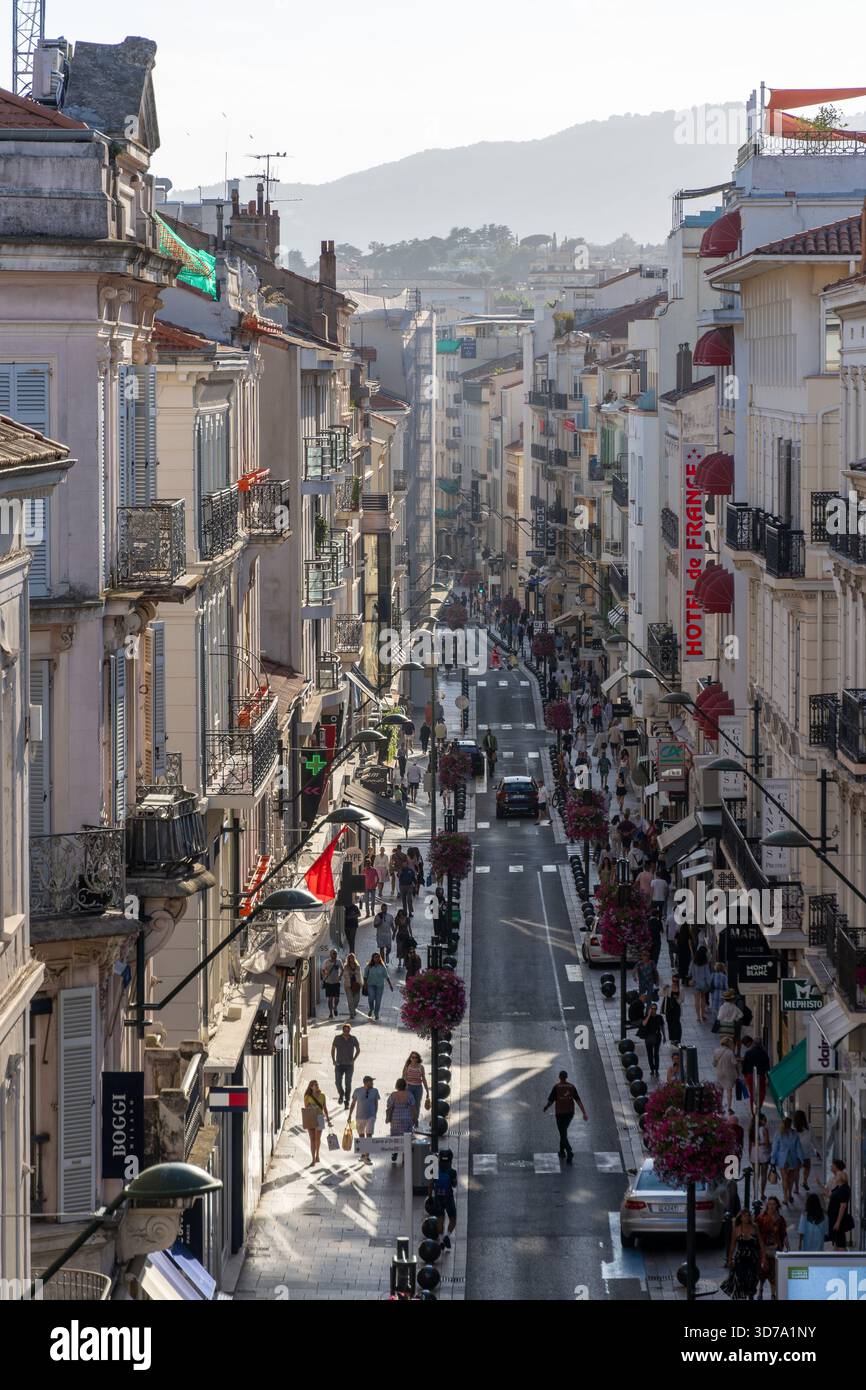 Rue d'Antibes - Cannes, Cte d'Azur, France Photo Stock - Alamy