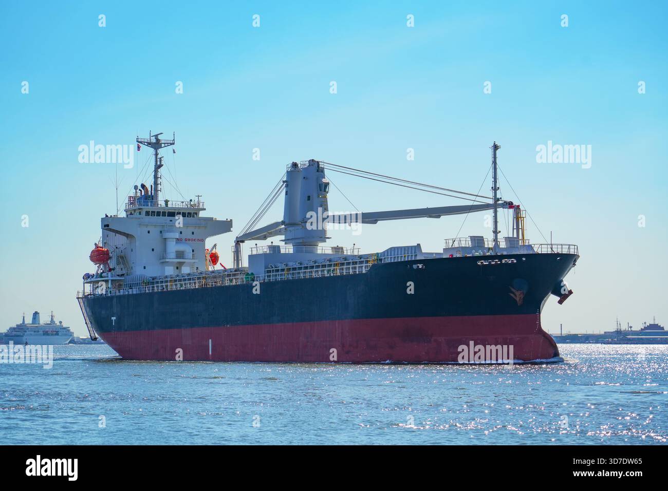 Vraquier pour croisière à sec en mer, navire pour cargaison en vrac non emballée. Banque D'Images