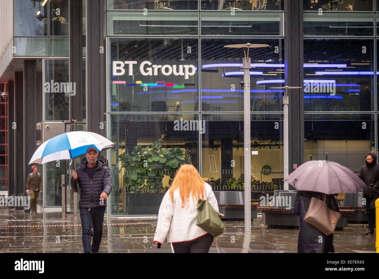LONDRES - 02 DÉCEMBRE 2025 : One Braham E1 – entrée du siège social mondial de BT Group sur Braham Street à Aldgate Banque D'Images
