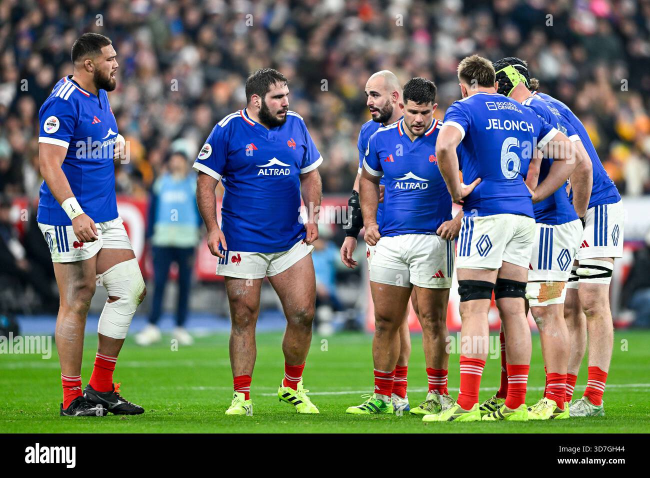Équipe de France avec Emmanuel Meafou Regis montagne et Julien Marchand lors du match de rugby à xv des Quilter Nations Series France VS Australia (Wallabies) au stade de France le 22 novembre 2025 à Paris. Banque D'Images