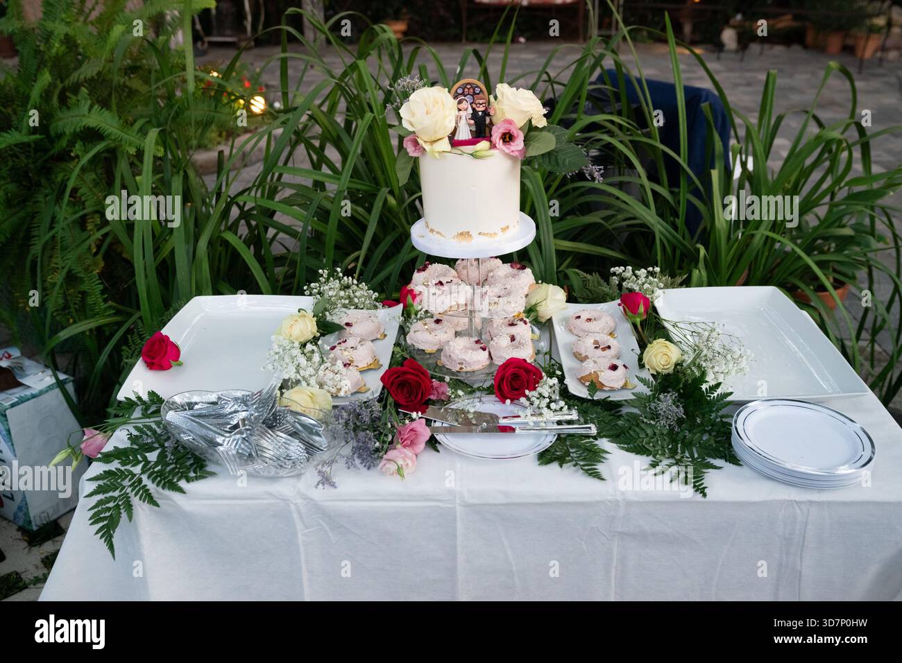 Présentoir de gâteaux de mariage Banque D'Images