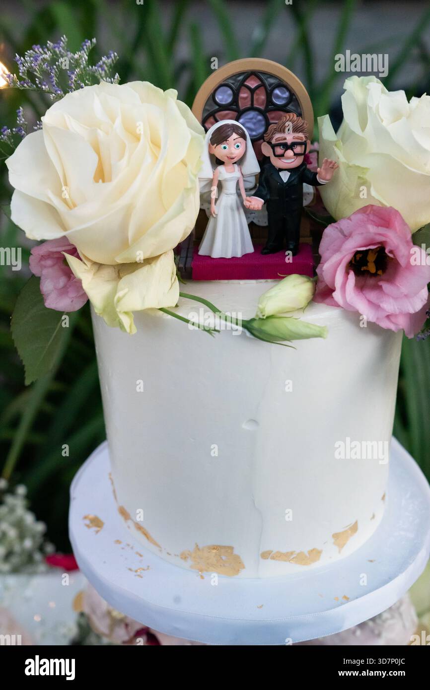 Présentoir de gâteaux de mariage Banque D'Images