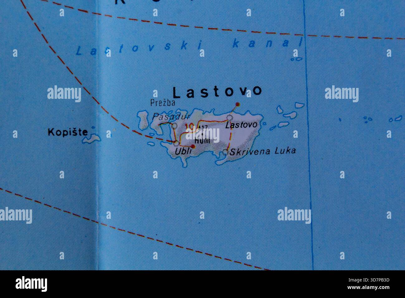 Île de Lastovo, Croatie, sur une feuille de route Banque D'Images
