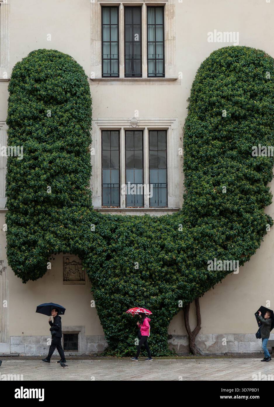 Cracovie Pologne. Site classé au patrimoine mondial de l'UNESCO et abrite le château historique de Wawel qui surplombe la ville. Banque D'Images