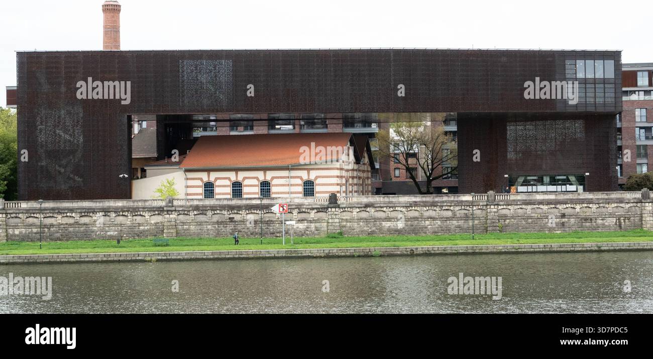 Cracovie Pologne. Célèbre pour sa riche histoire et son architecture, le vieux centre-ville de Cracovie est classé au patrimoine mondial de l'UNESCO. Banque D'Images